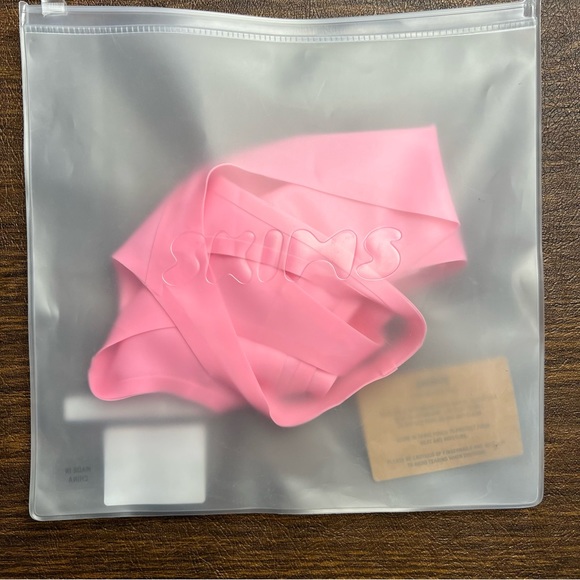 ❌SOLD❌ SKIMS Latex Scoop Neck Bralette Neon Rose- Size Large - Picture 4 of 5